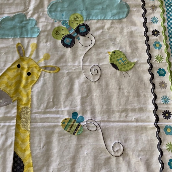 Handmade baby quilt - Picture 6 of 12